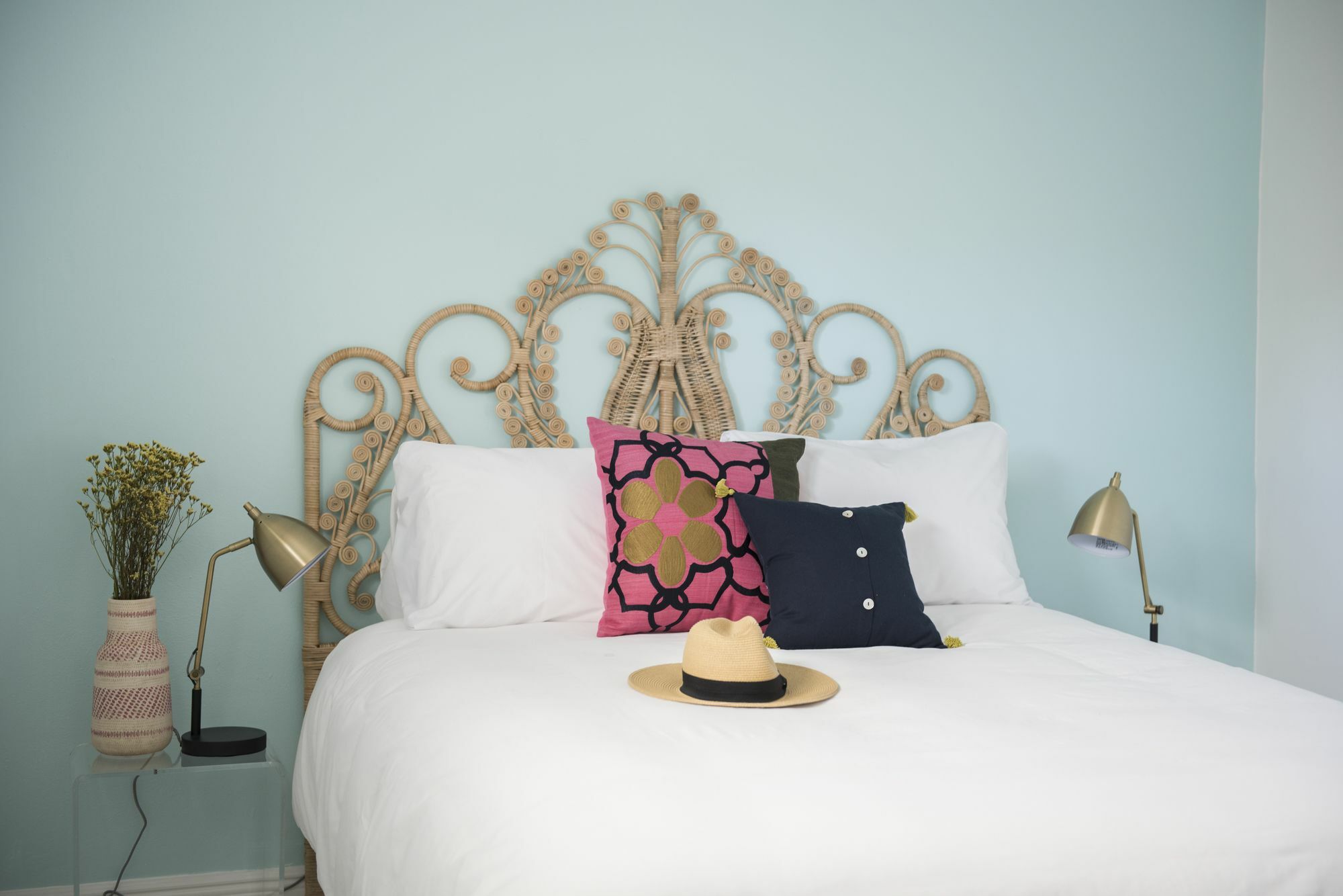 Inn Sunny 2br In River By Sonder Miami
